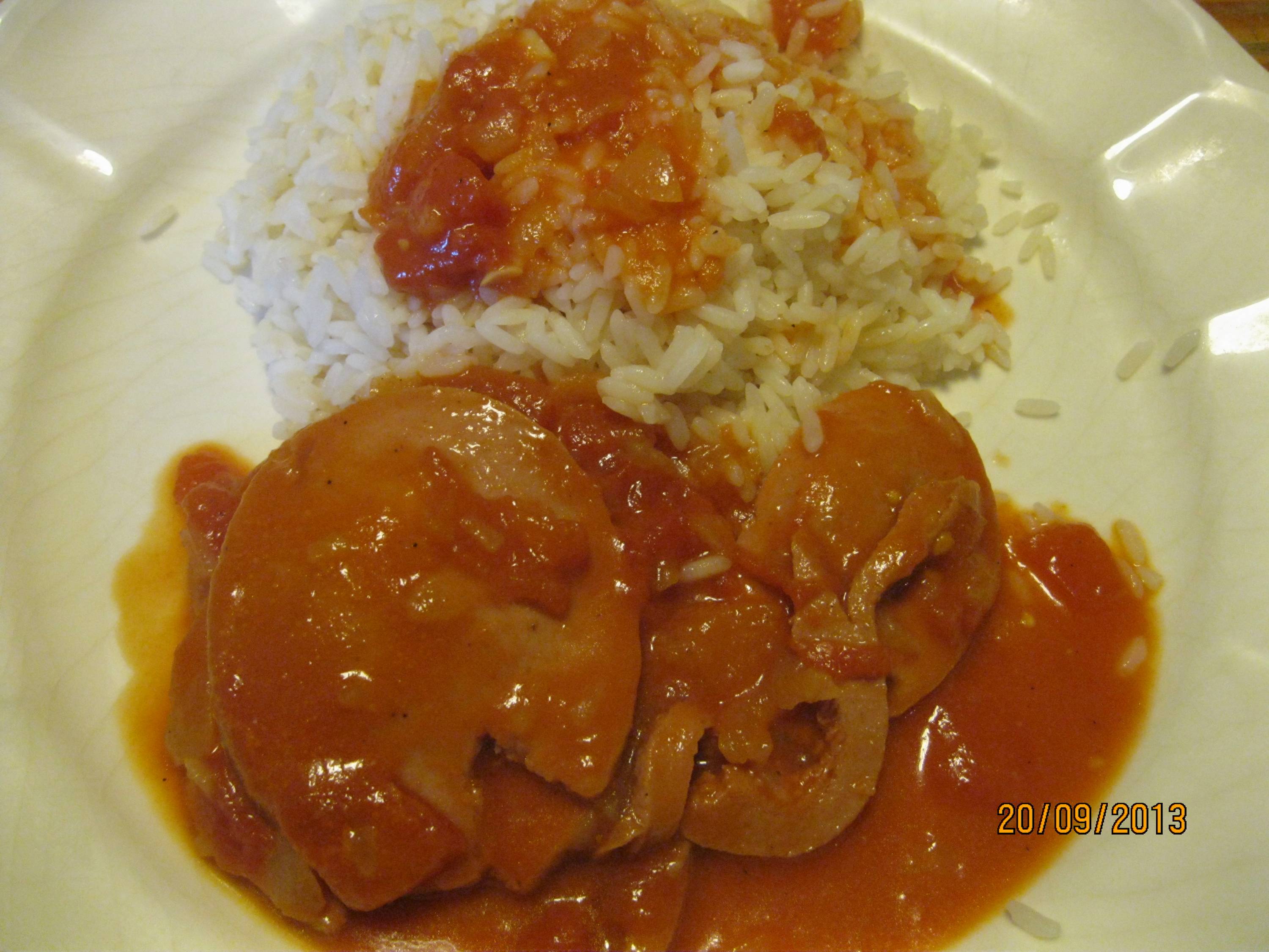 Saucisse de viande tomate lait de coco