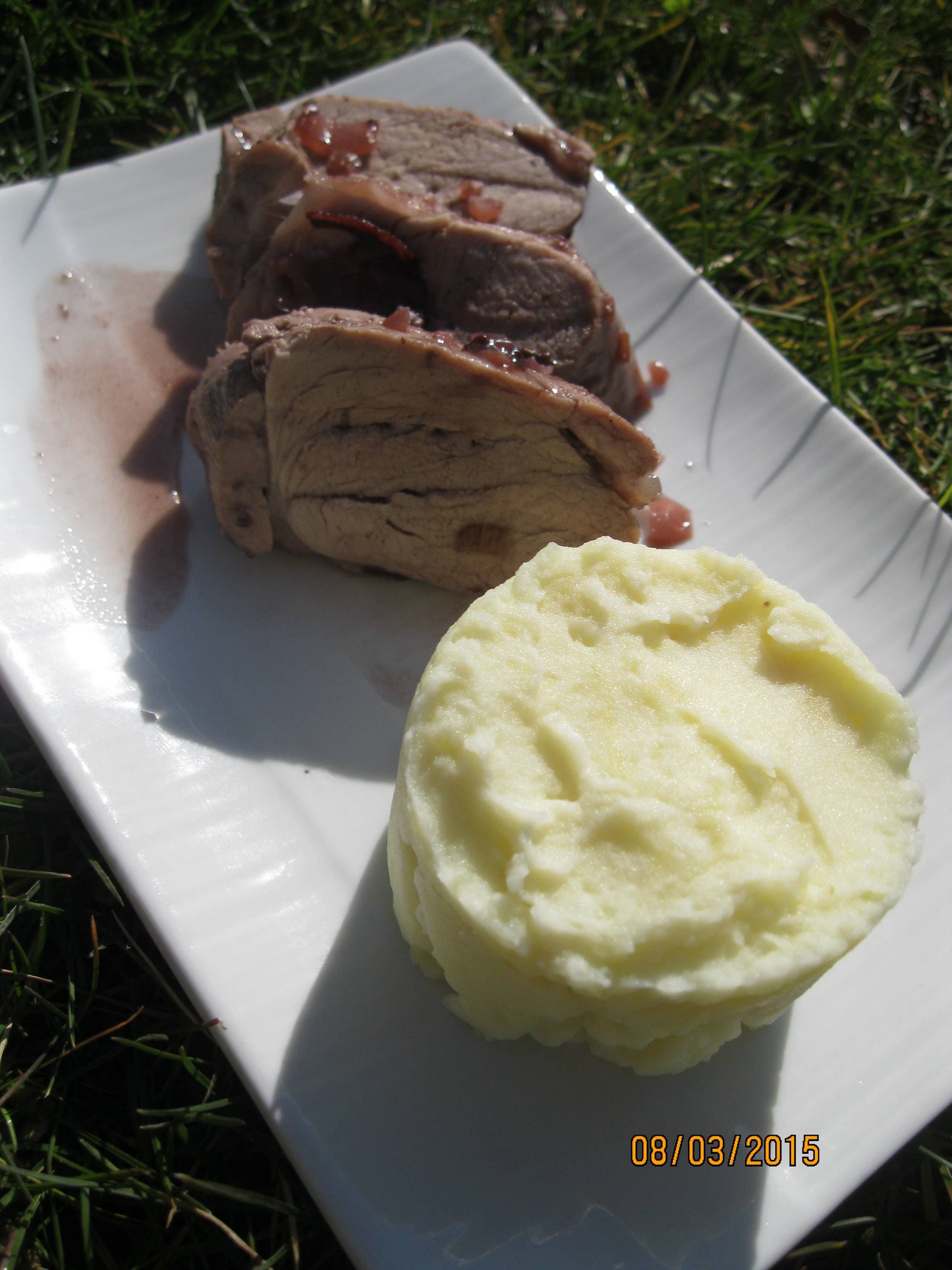 Filet mignon de porc au vin rouge