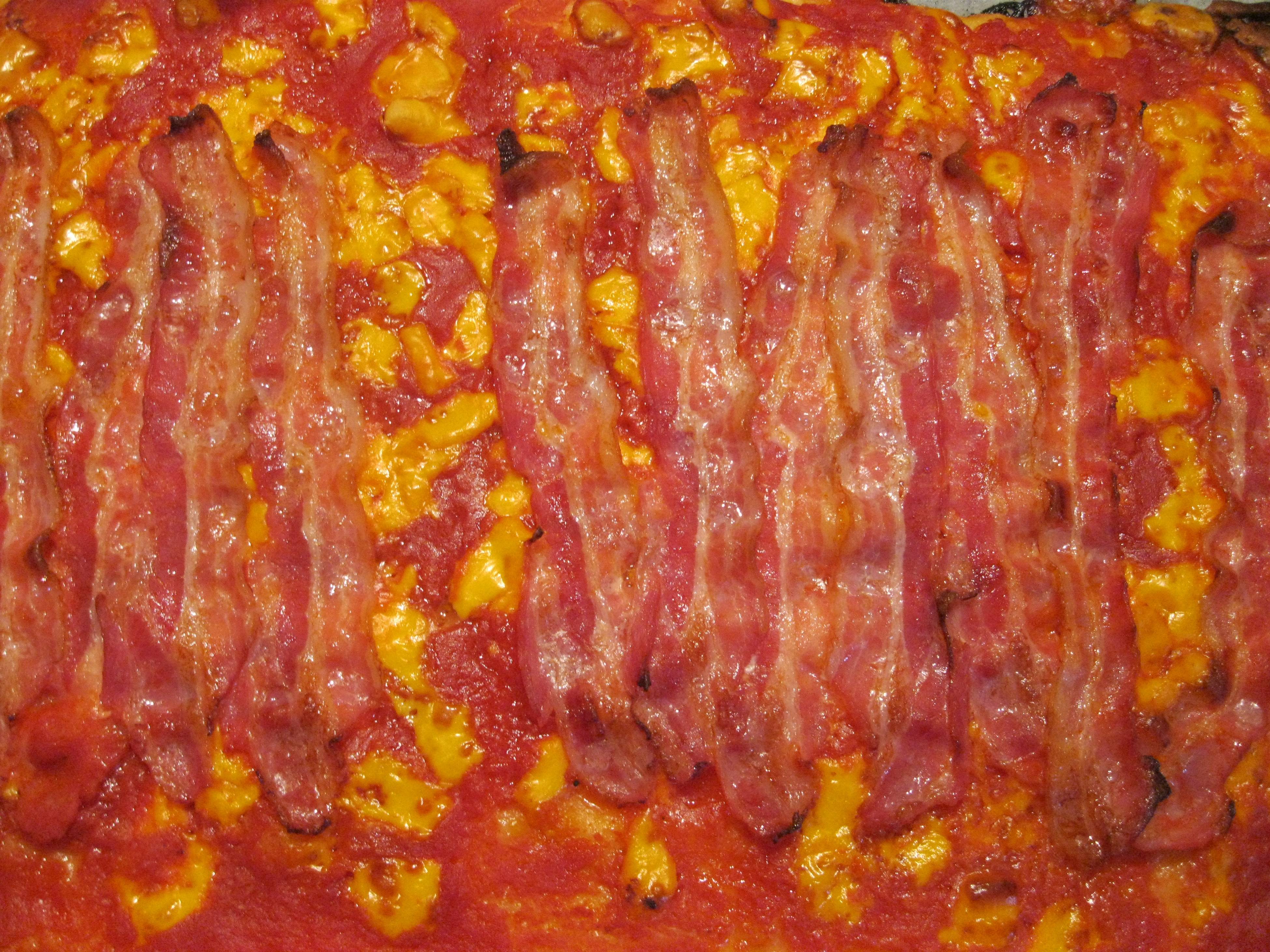 Pizza lard mimolette